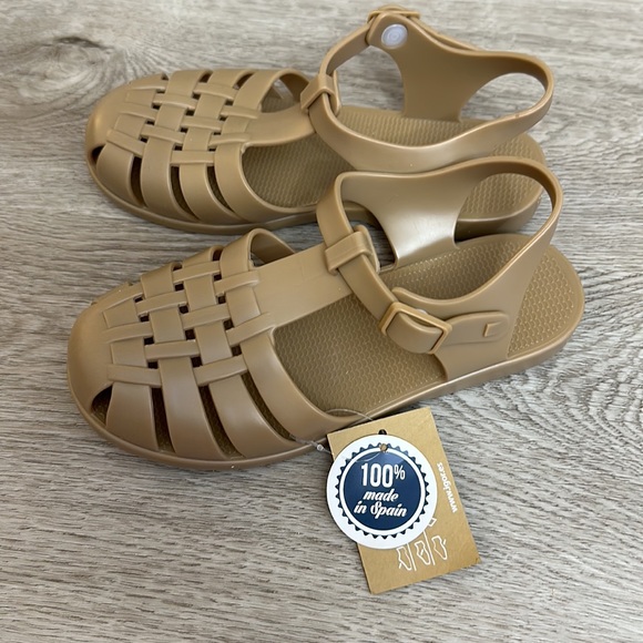 Igor Shoes Igor Girls Sandals Nwt Poshmark